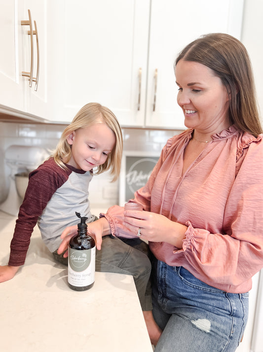 Easy Pour Bottle Spout with Lid